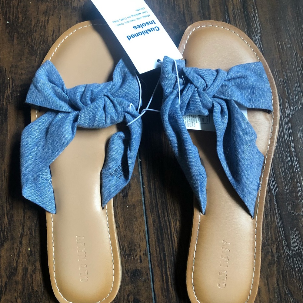 Old Navy Sandals 8